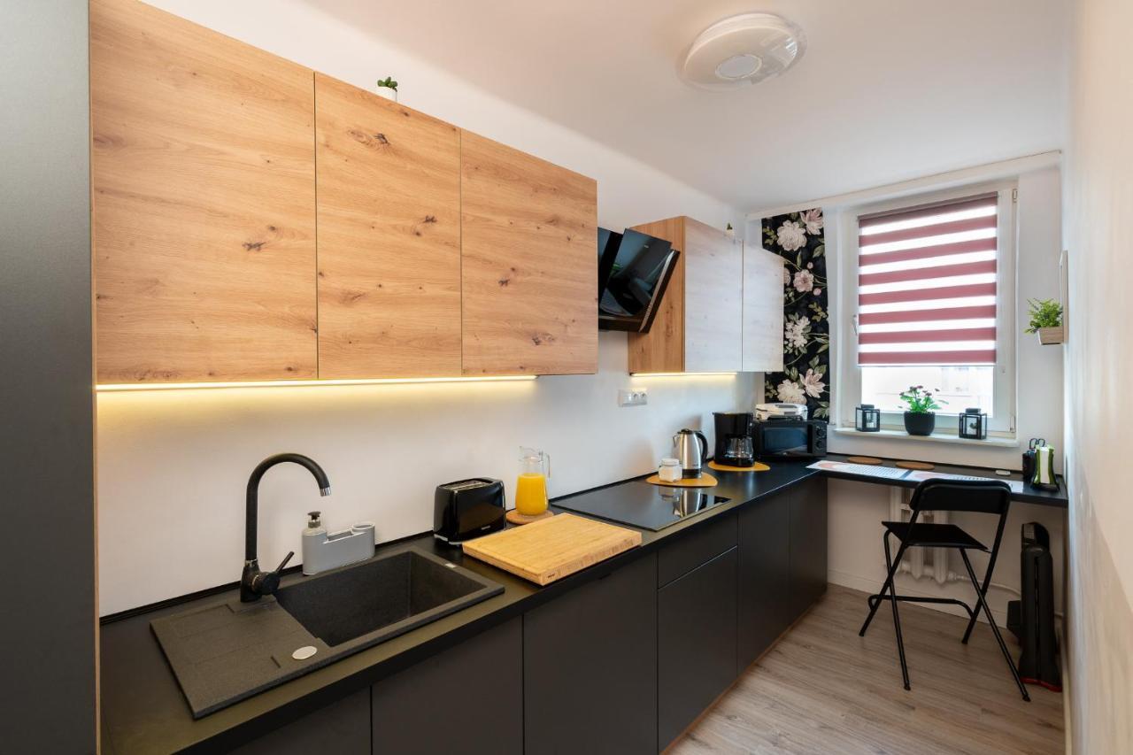 Apartment Staymoovers - Ladne Mieszkanie W Poblizu Energylandii - Parking Zator